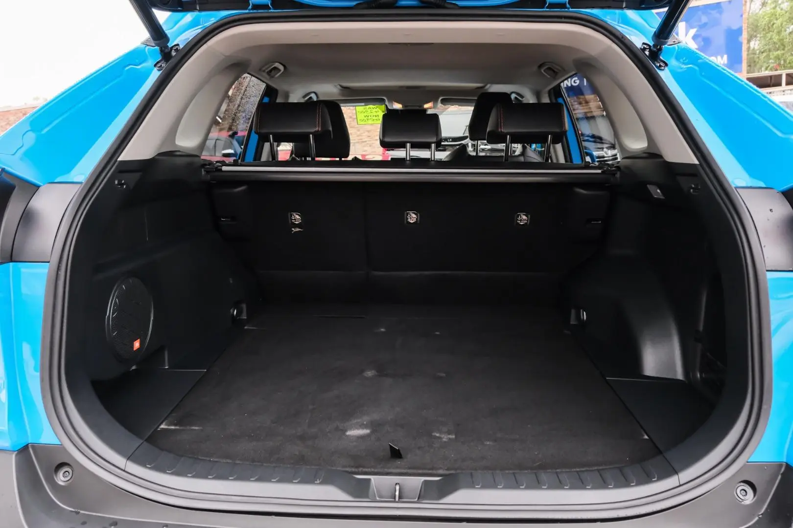 2019 Toyota RAV4 Gallery Image 18