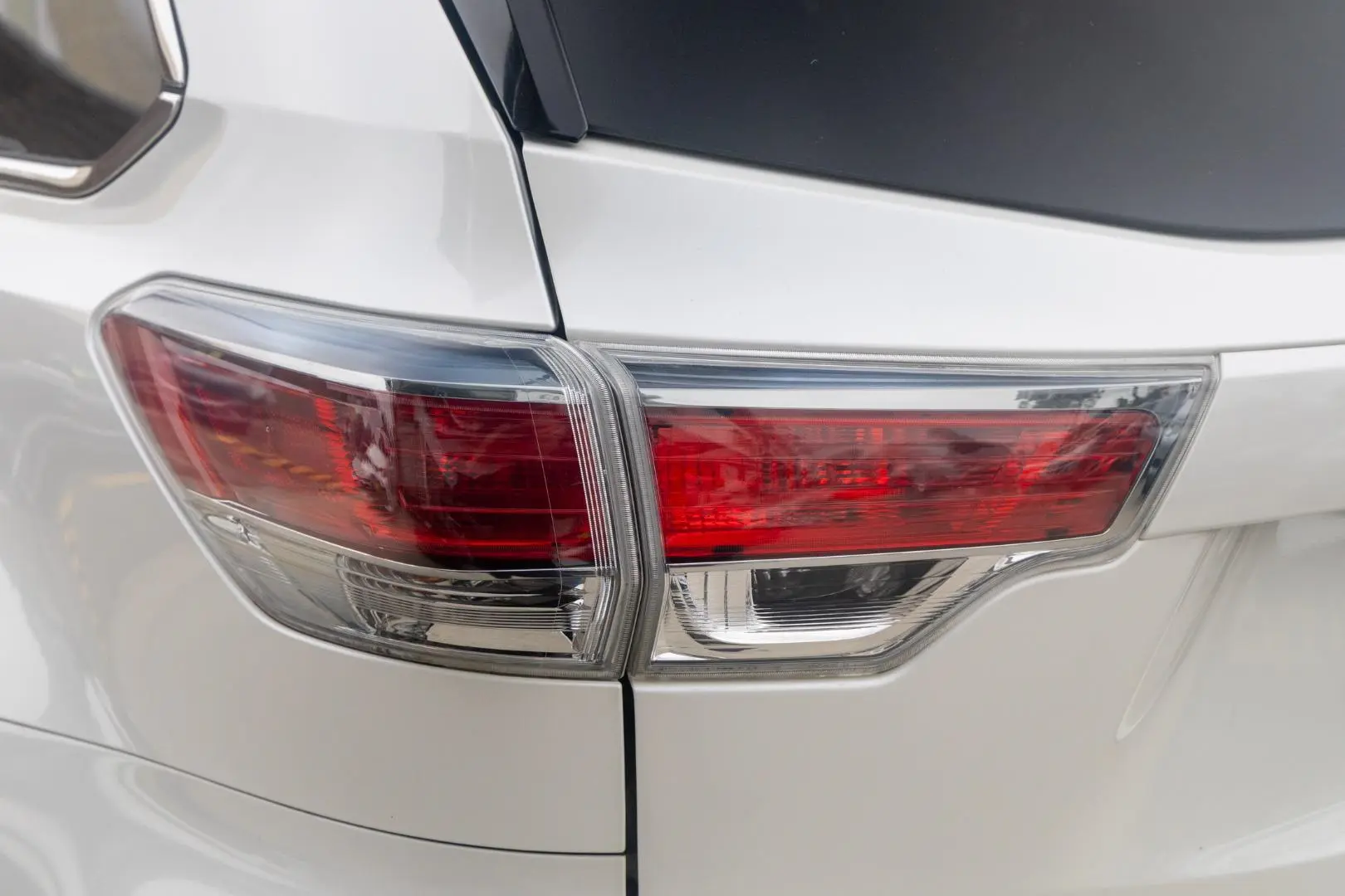 2014 Toyota Kluger Gallery Image 22