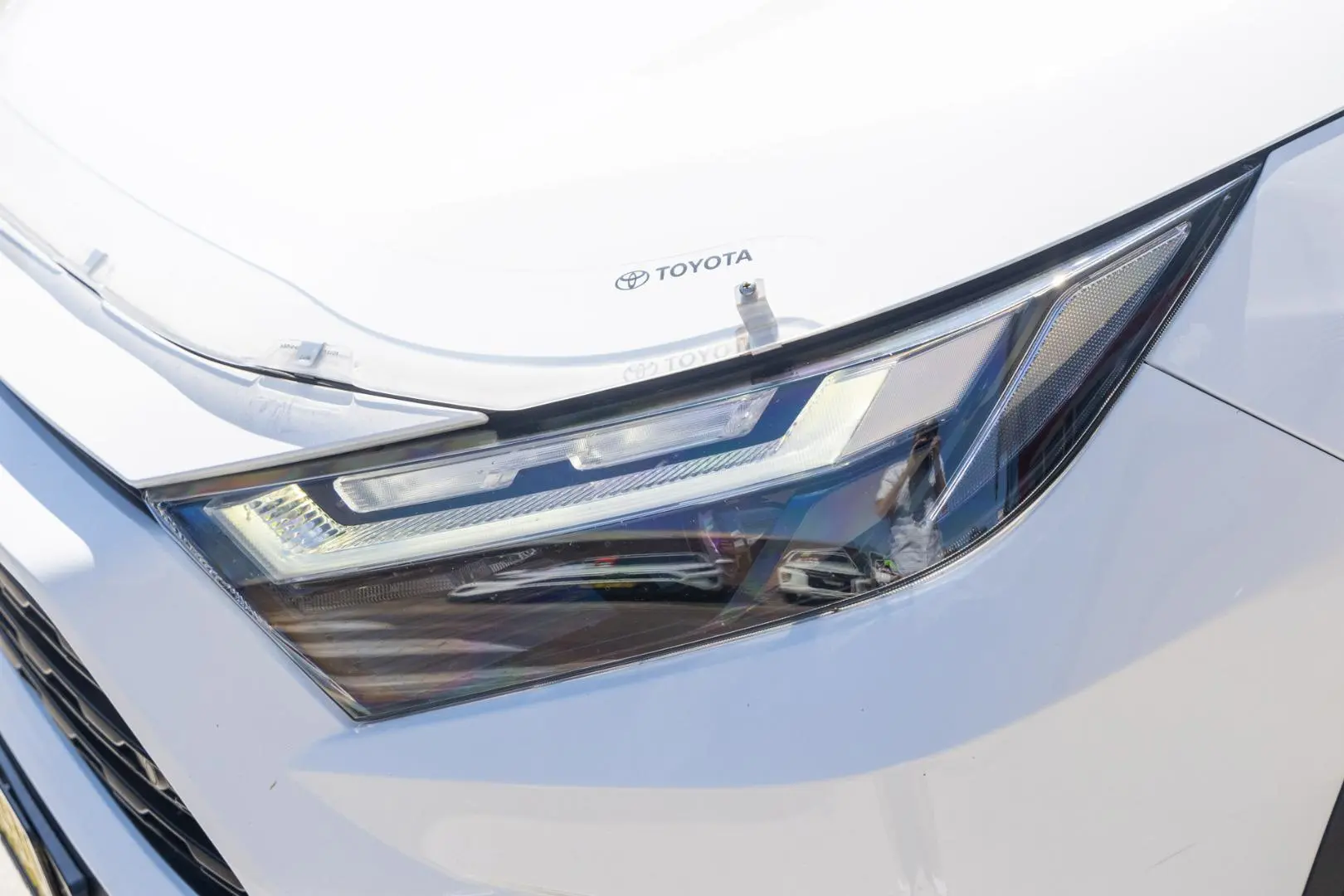 2024 Toyota RAV4 Gallery Image 17