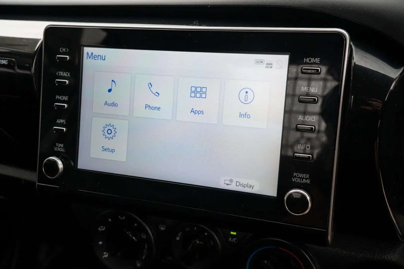 2022 Toyota Hilux Gallery Image 10