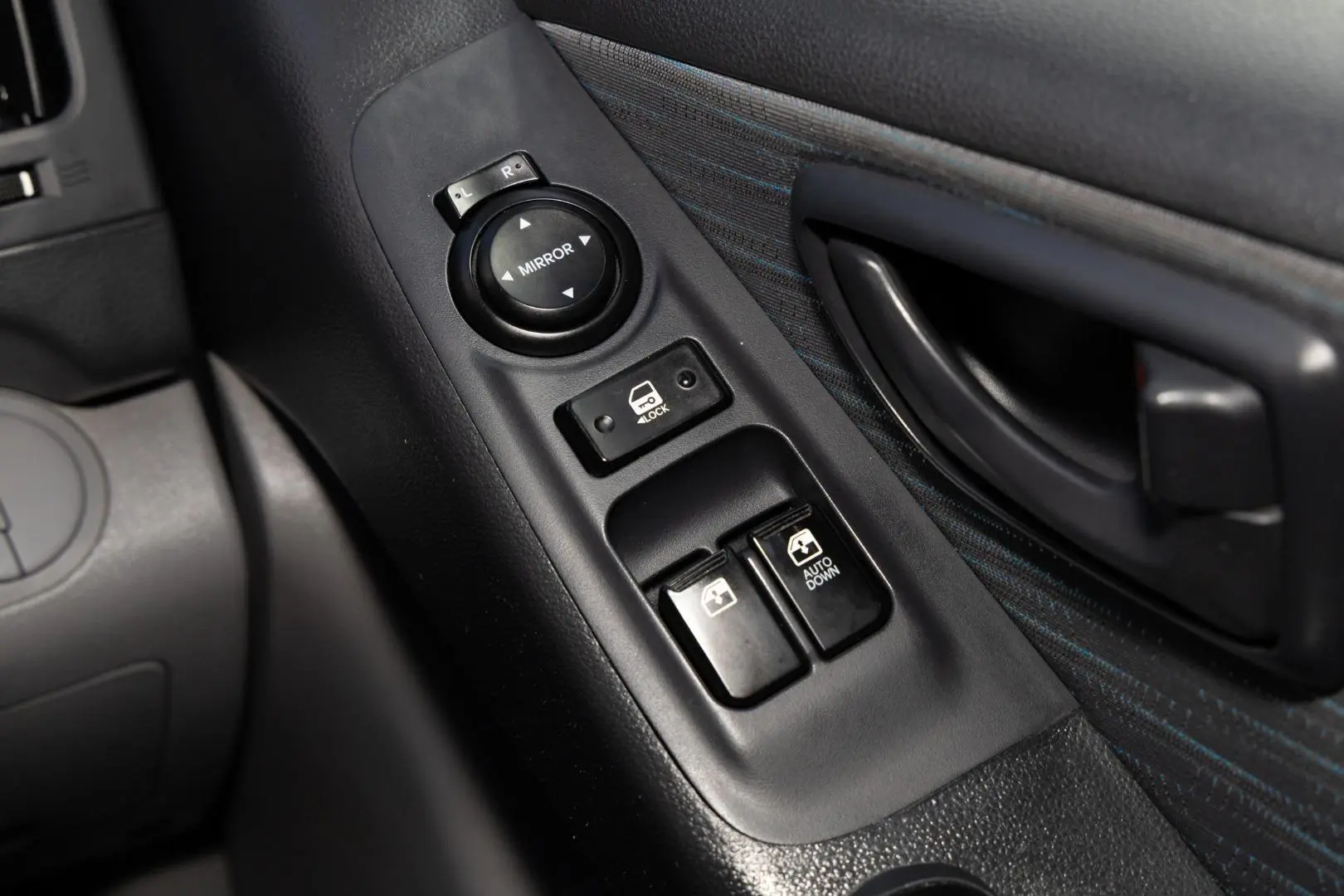 2017 Hyundai iLoad Gallery Image 19