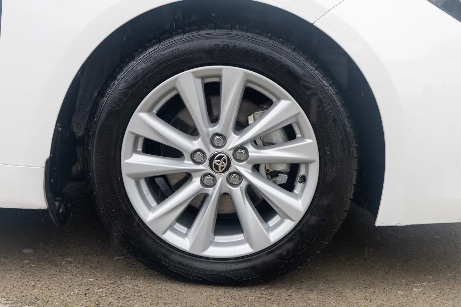 2023 Toyota Corolla Gallery Image 2