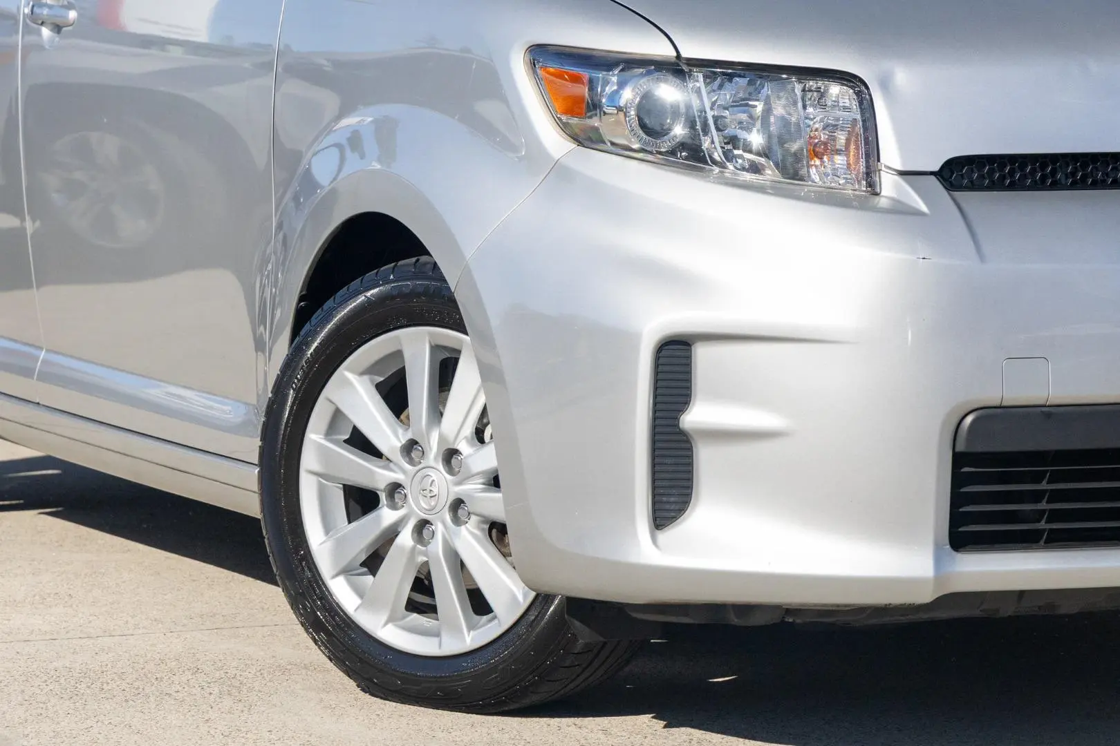 2012 Toyota Rukus Gallery Image 6