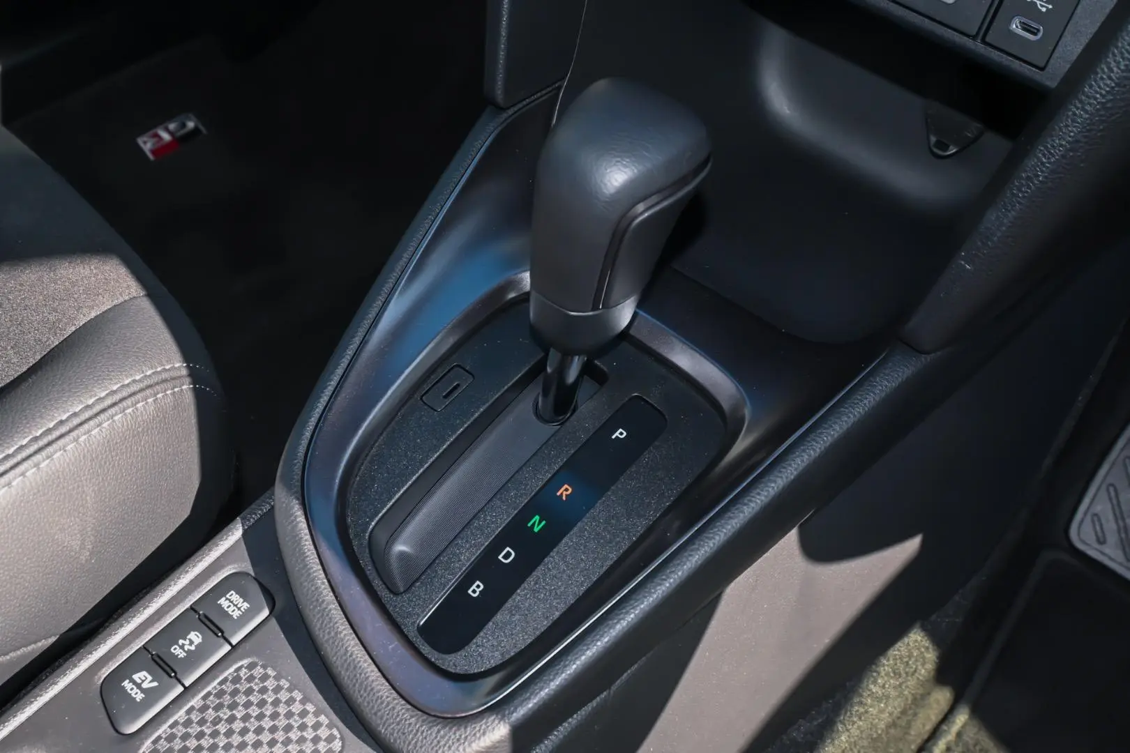 2025 Toyota Yaris Cross Gallery Image 14