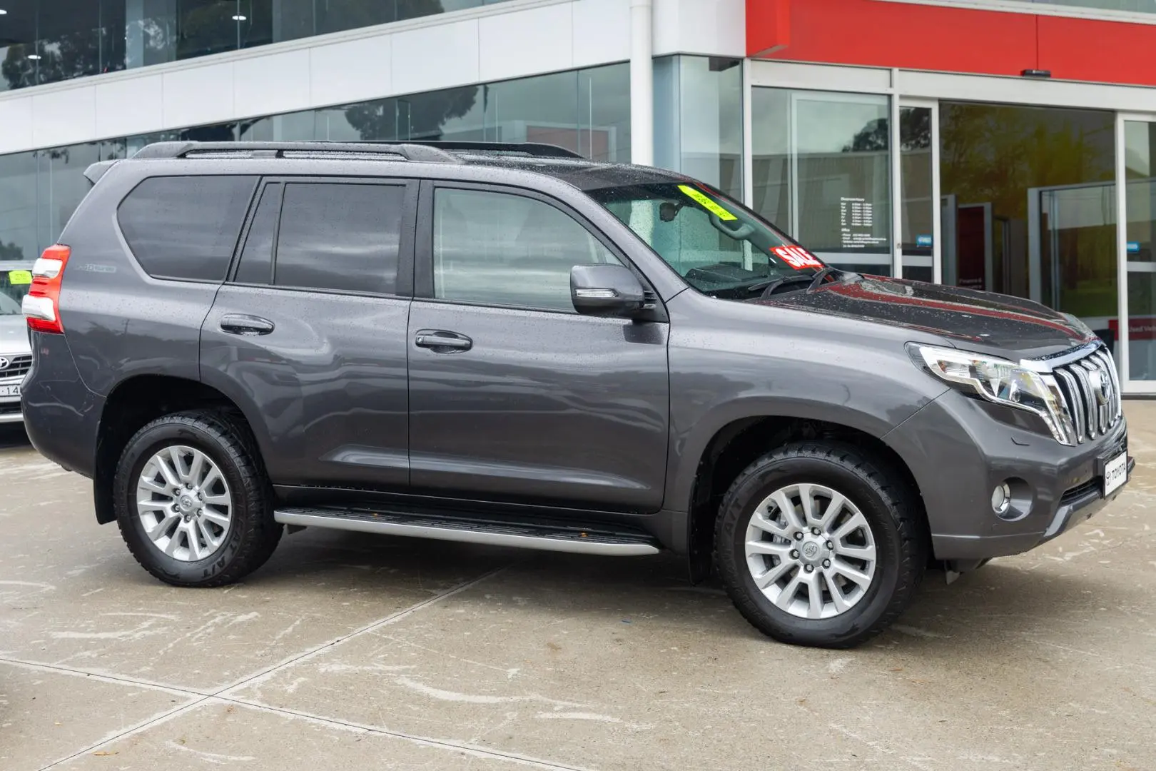 2017 Toyota Landcruiser Prado Gallery Image 3