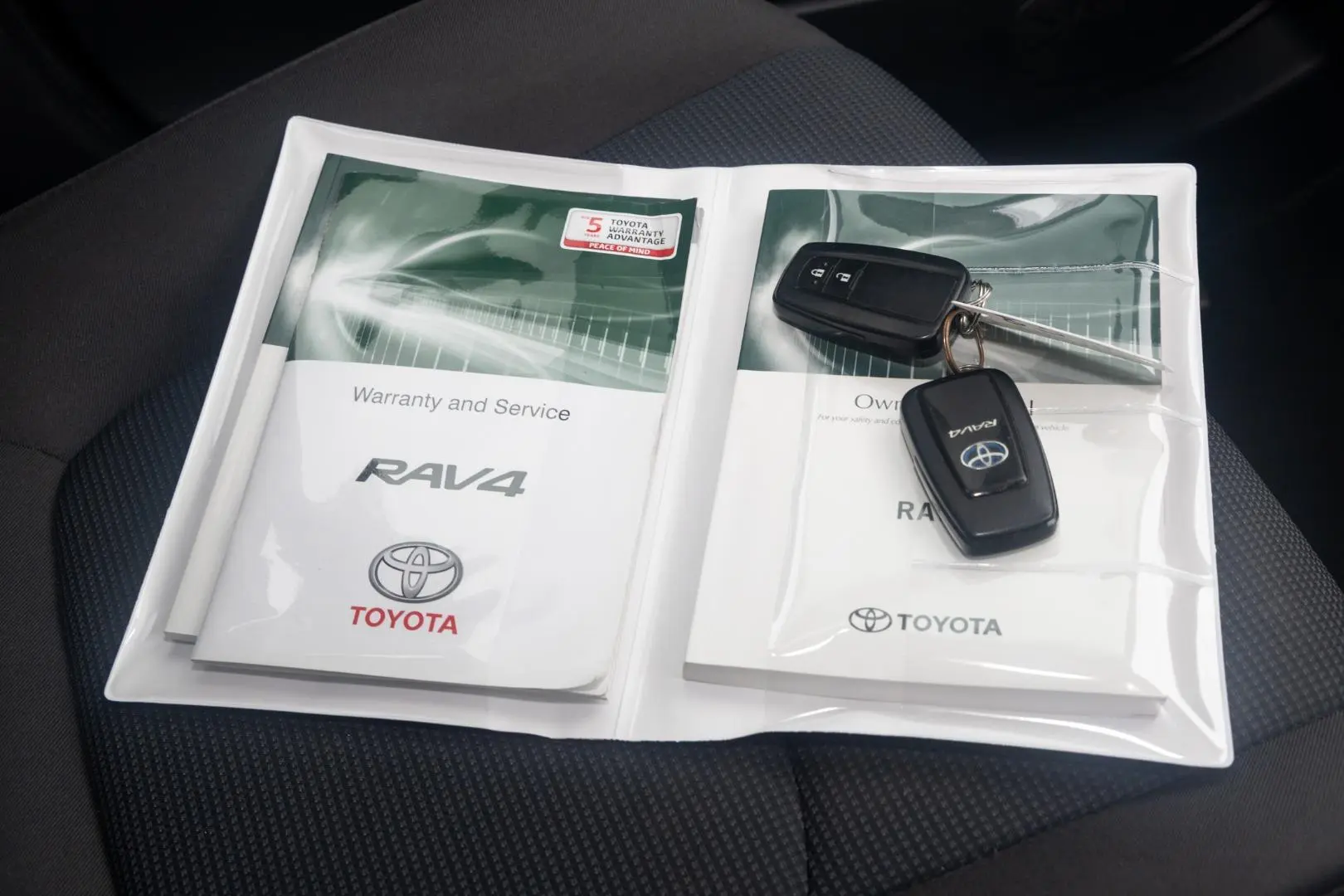 2019 Toyota RAV4 Gallery Image 18