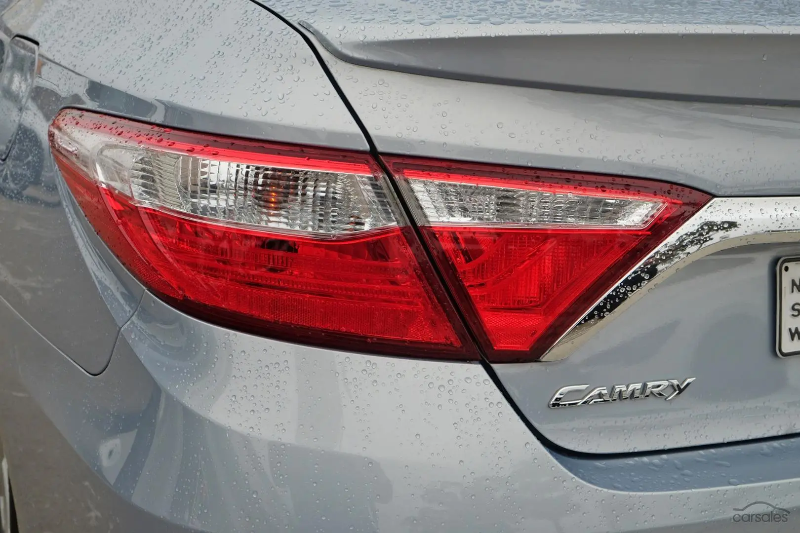 2016 Toyota Camry Image 19