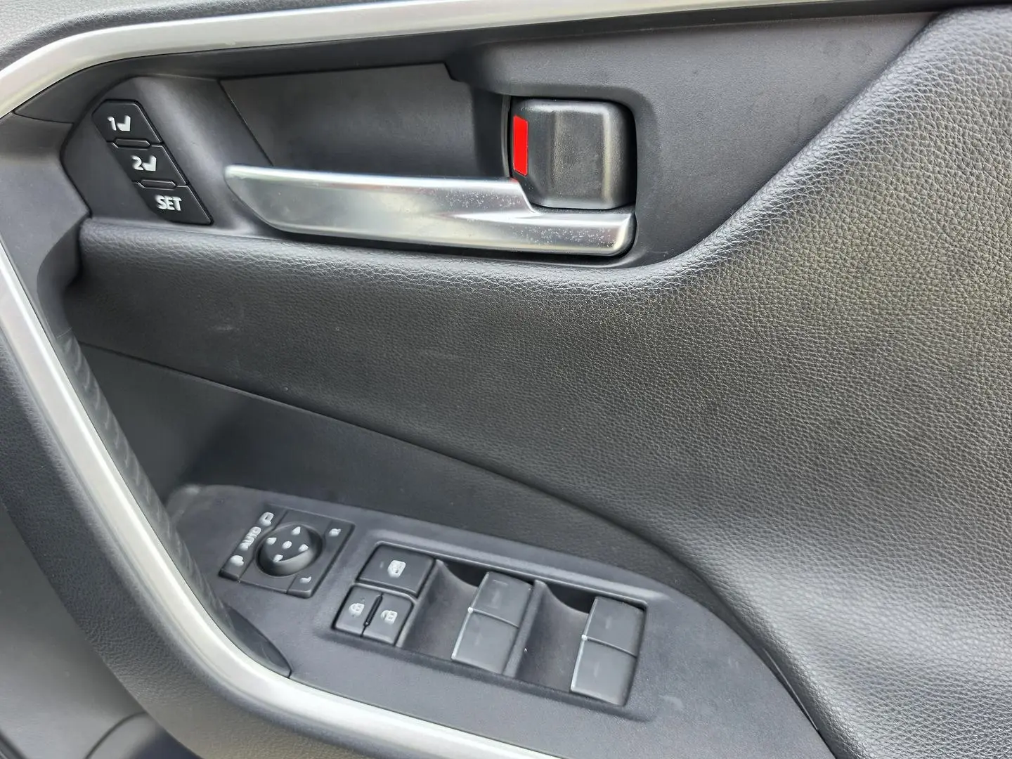 2023 Toyota RAV4 Gallery Image 21