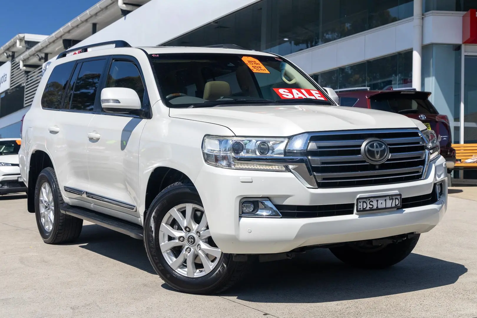 2016 Toyota Landcruiser Gallery Image 1