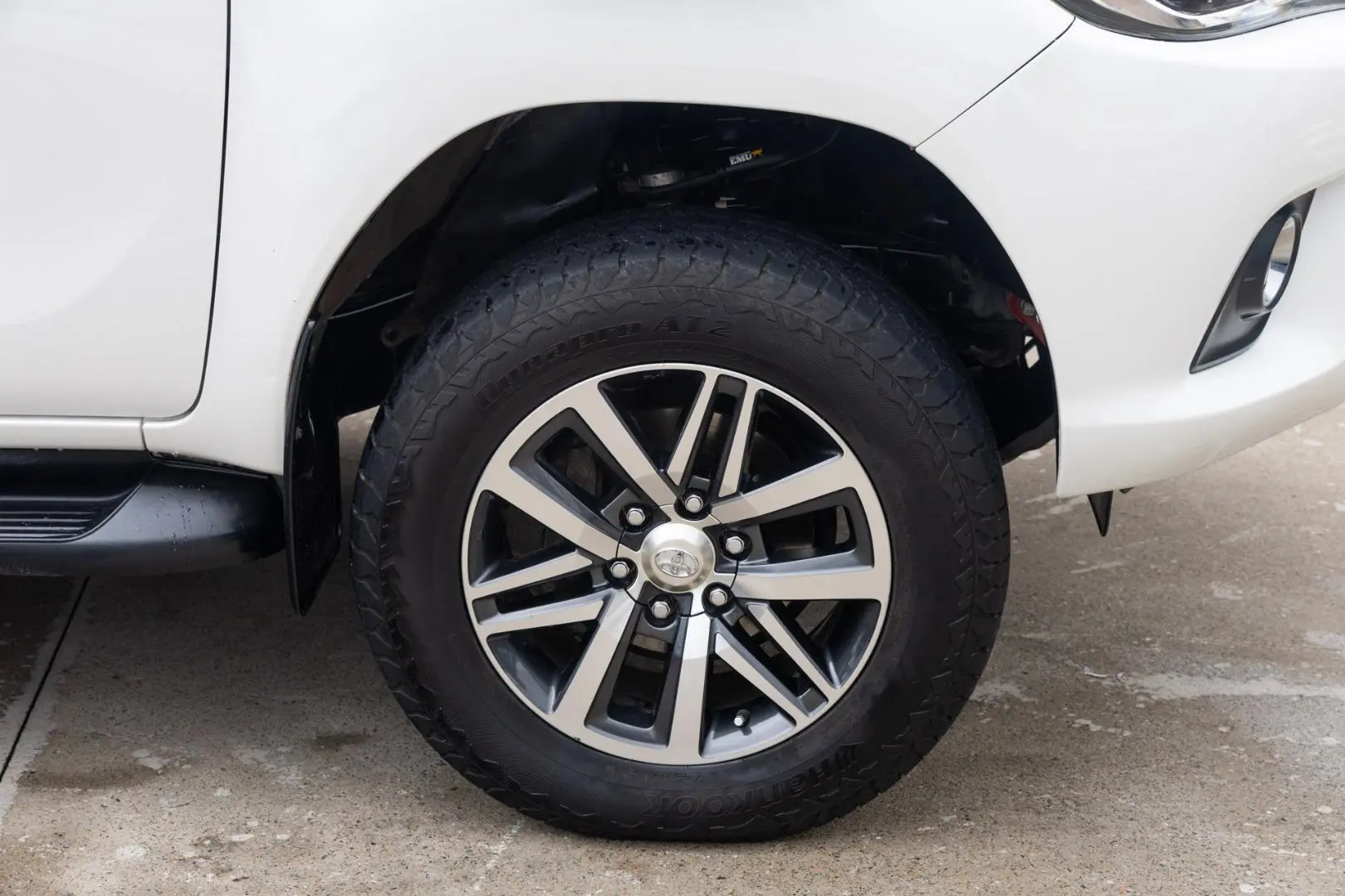 2016 Toyota Hilux Gallery Image 21