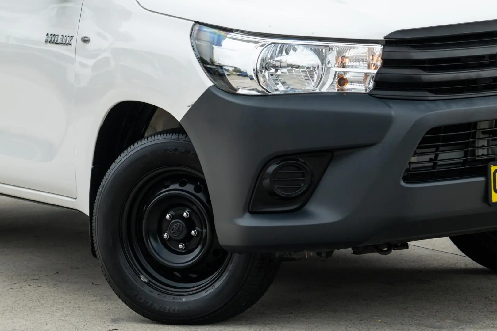2018 Toyota Hilux Gallery Image 6
