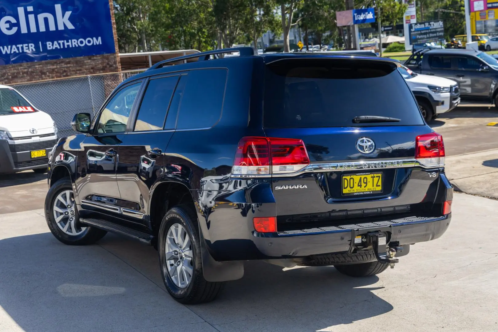 2017 Toyota Landcruiser Gallery Image 2