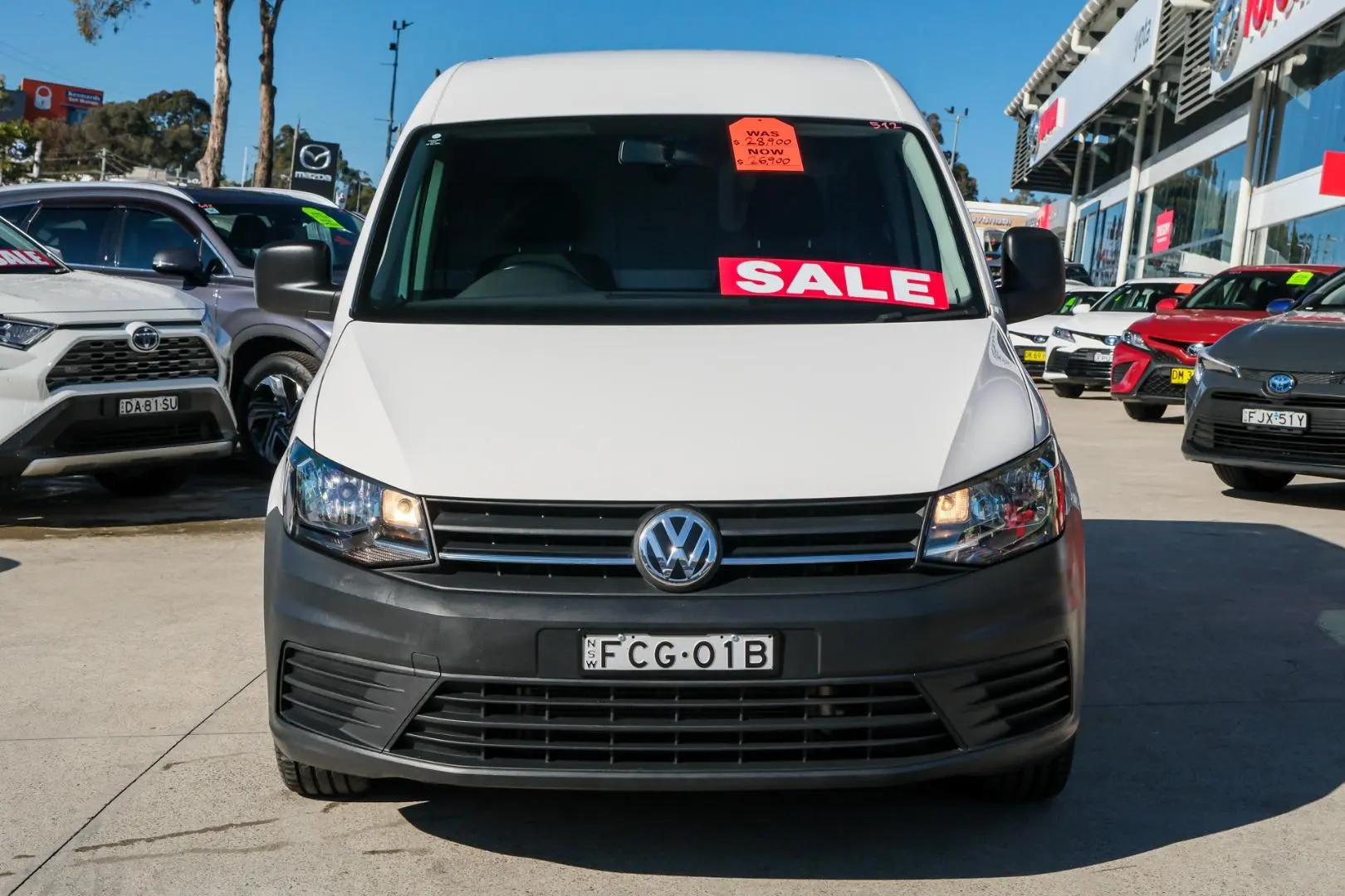 2018 Volkswagen Caddy Gallery Image 4