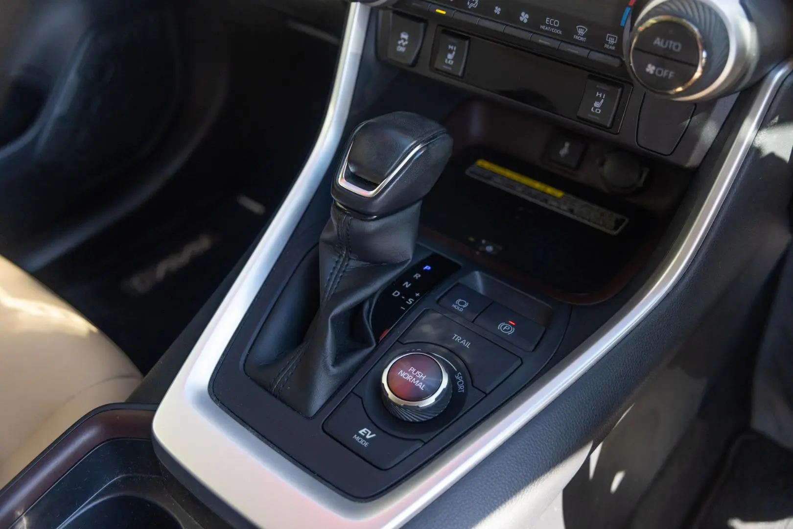 2021 Toyota RAV4 Gallery Image 10