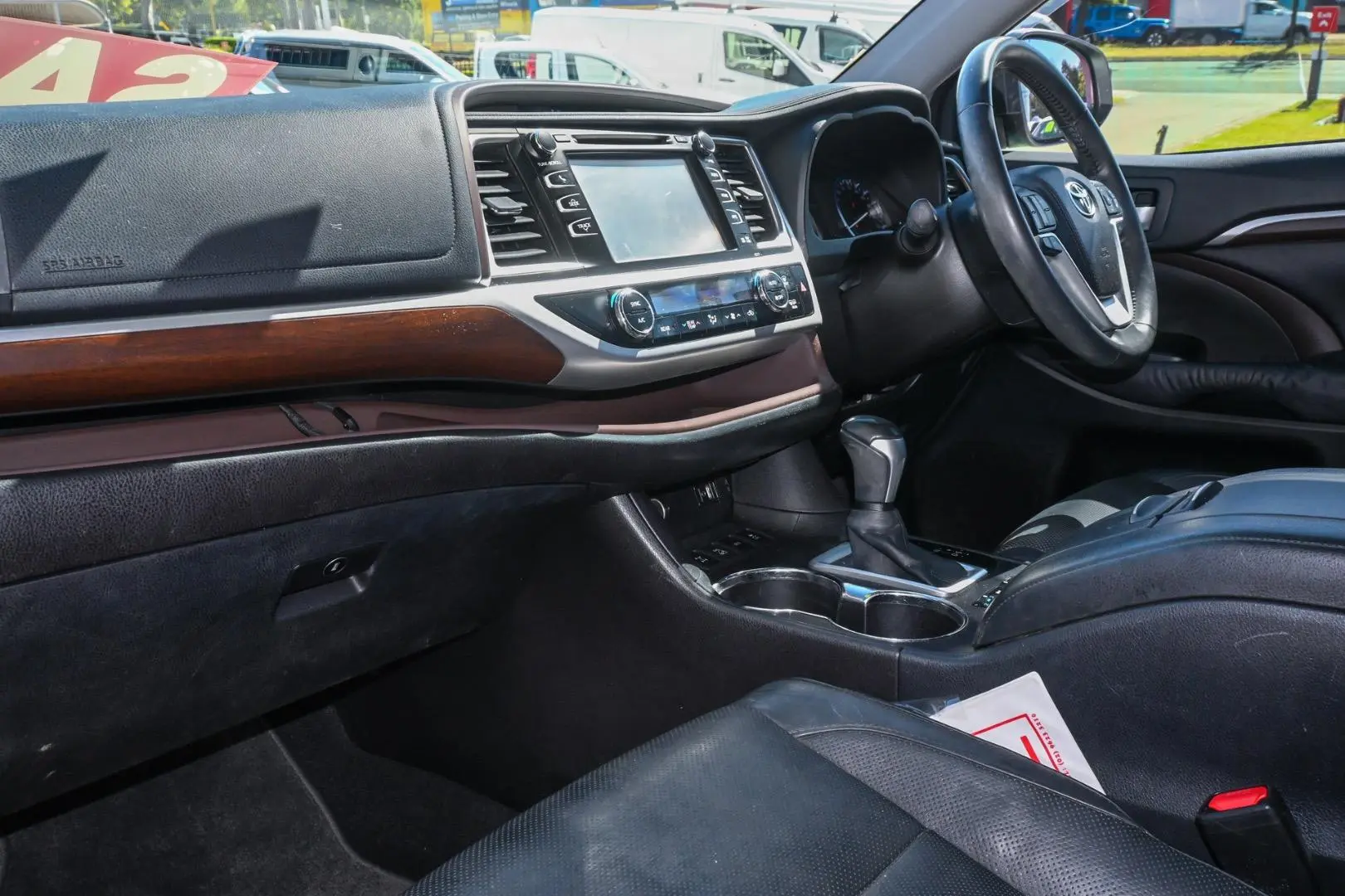 2016 Toyota Kluger Gallery Image 8
