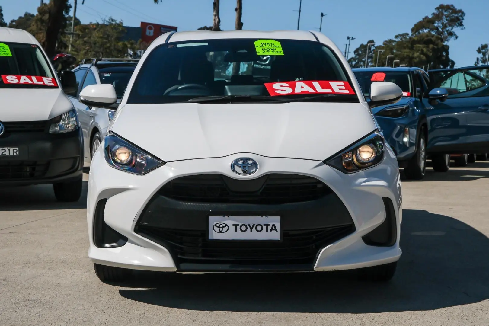 2023 Toyota Yaris Gallery Image 4