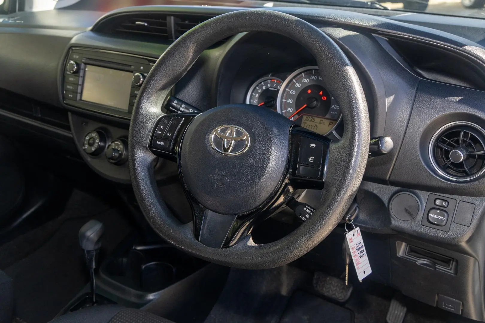 2019 Toyota Yaris Gallery Image 7