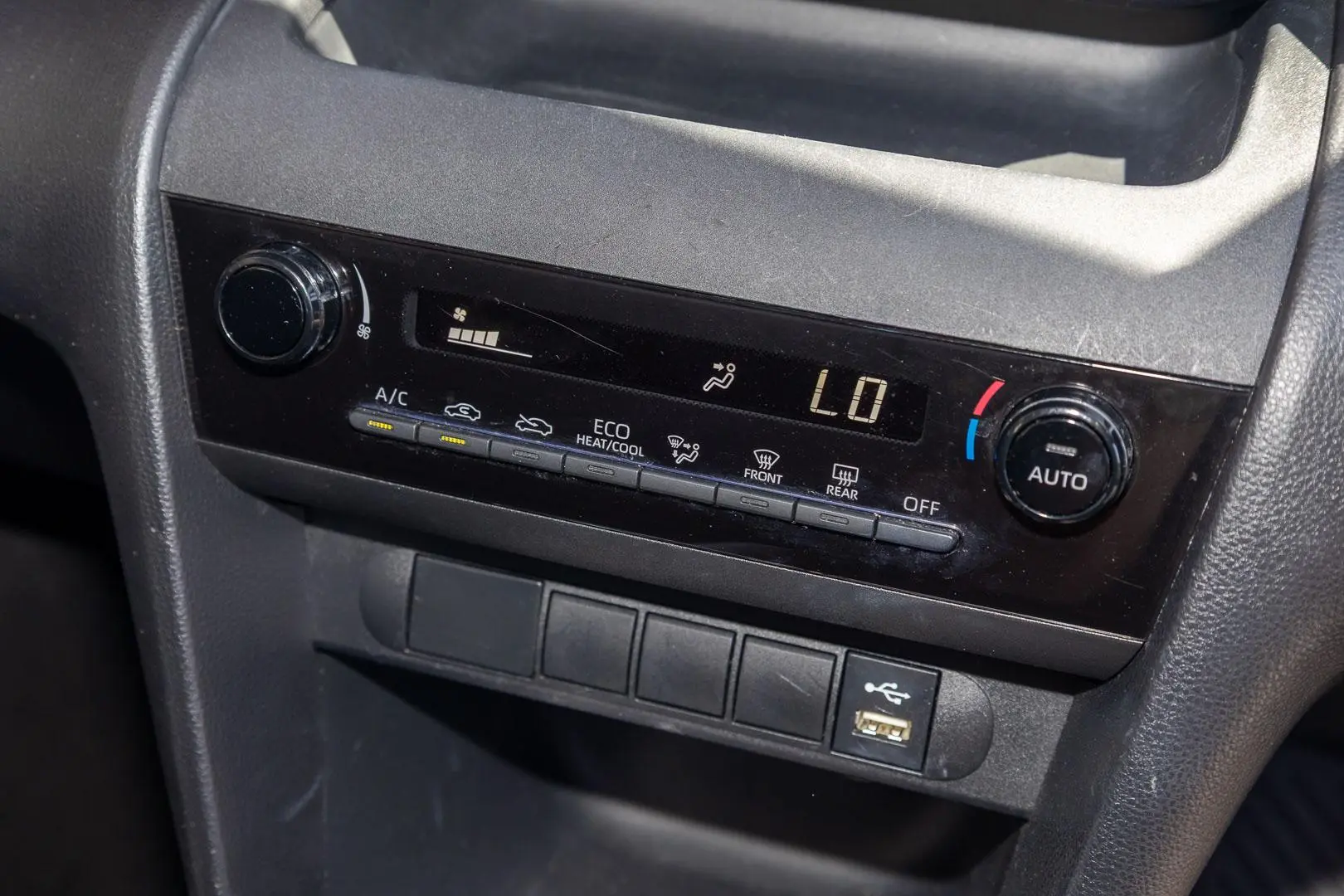 2022 Toyota Yaris Cross Gallery Image 12