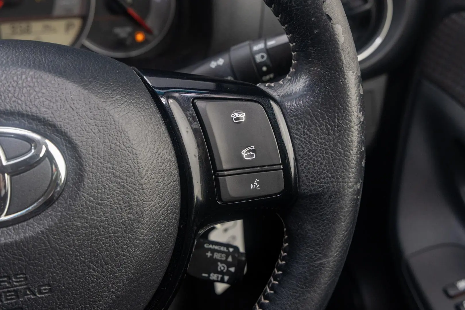 2017 Toyota Yaris Gallery Image 12