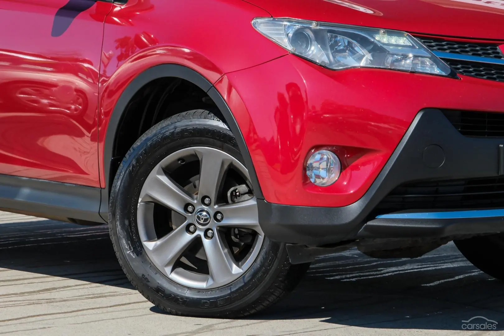 2015 Toyota RAV4 Image 6