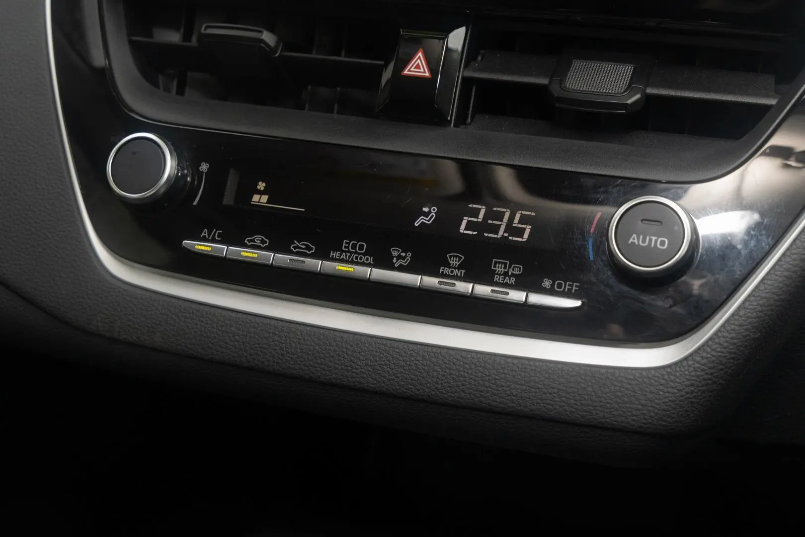 2022 Toyota Corolla Gallery Image 16