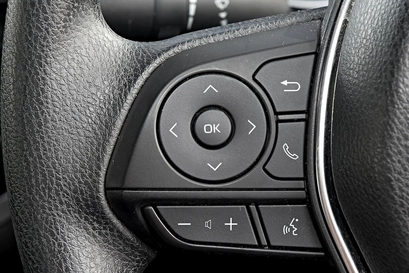 2024 Toyota Camry Gallery Image 10