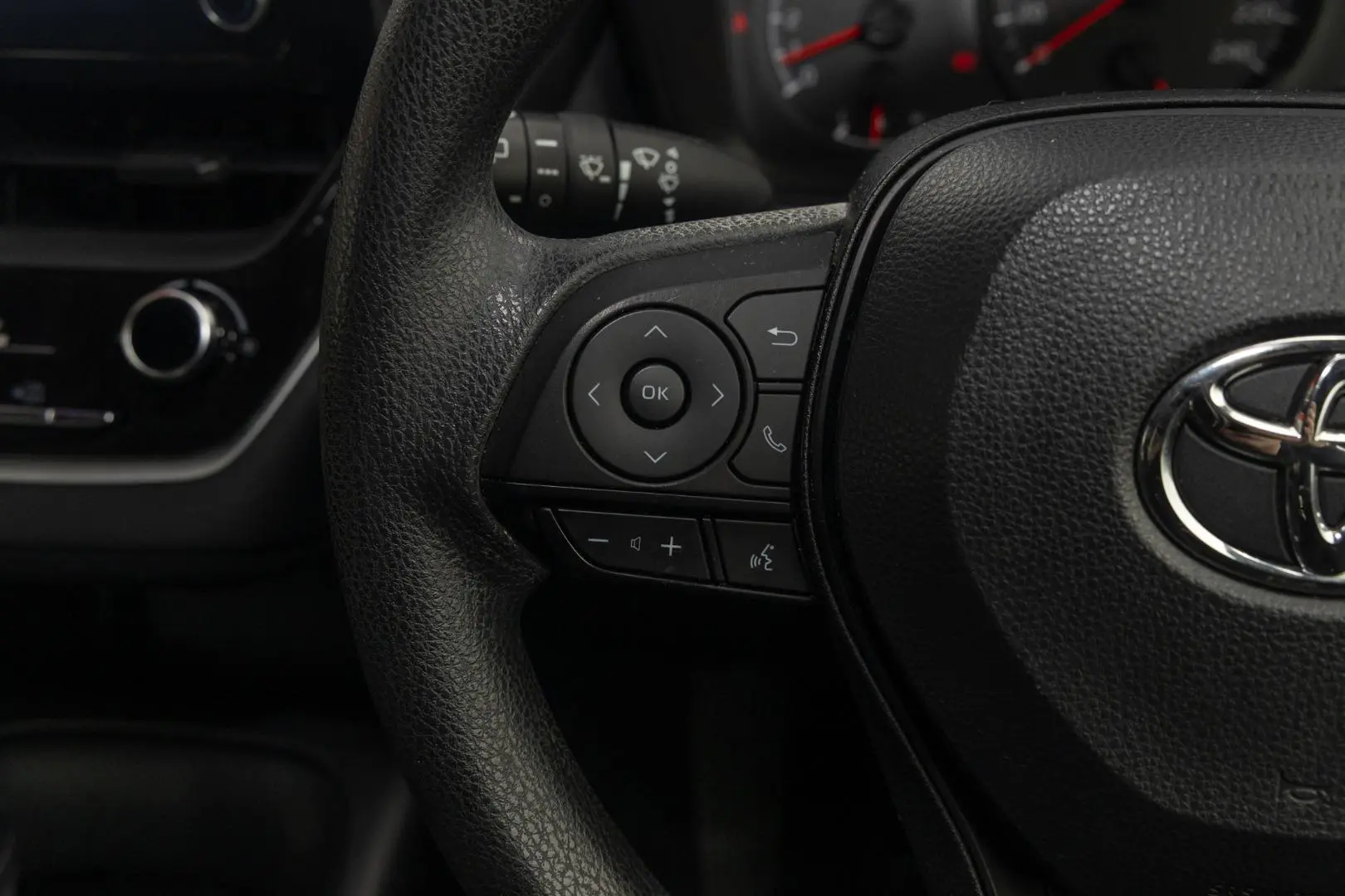 2022 Toyota Corolla Gallery Image 11