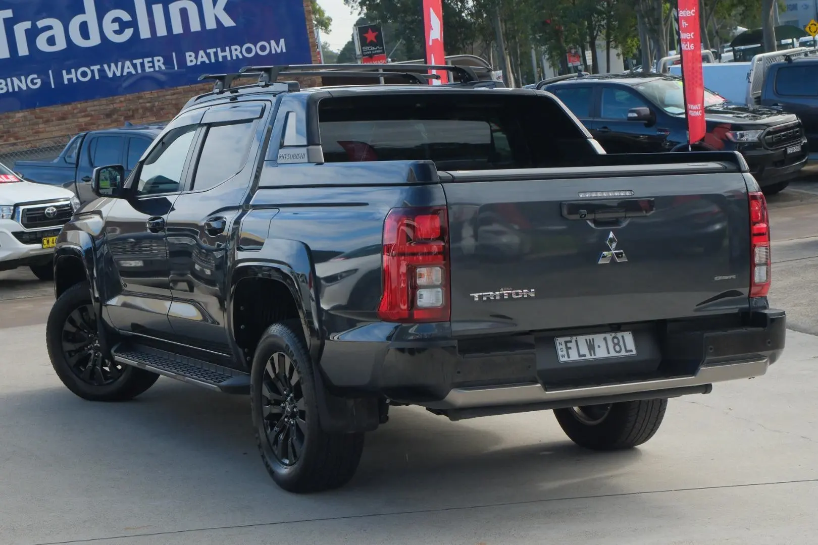 2024 Mitsubishi Triton Gallery Image 2