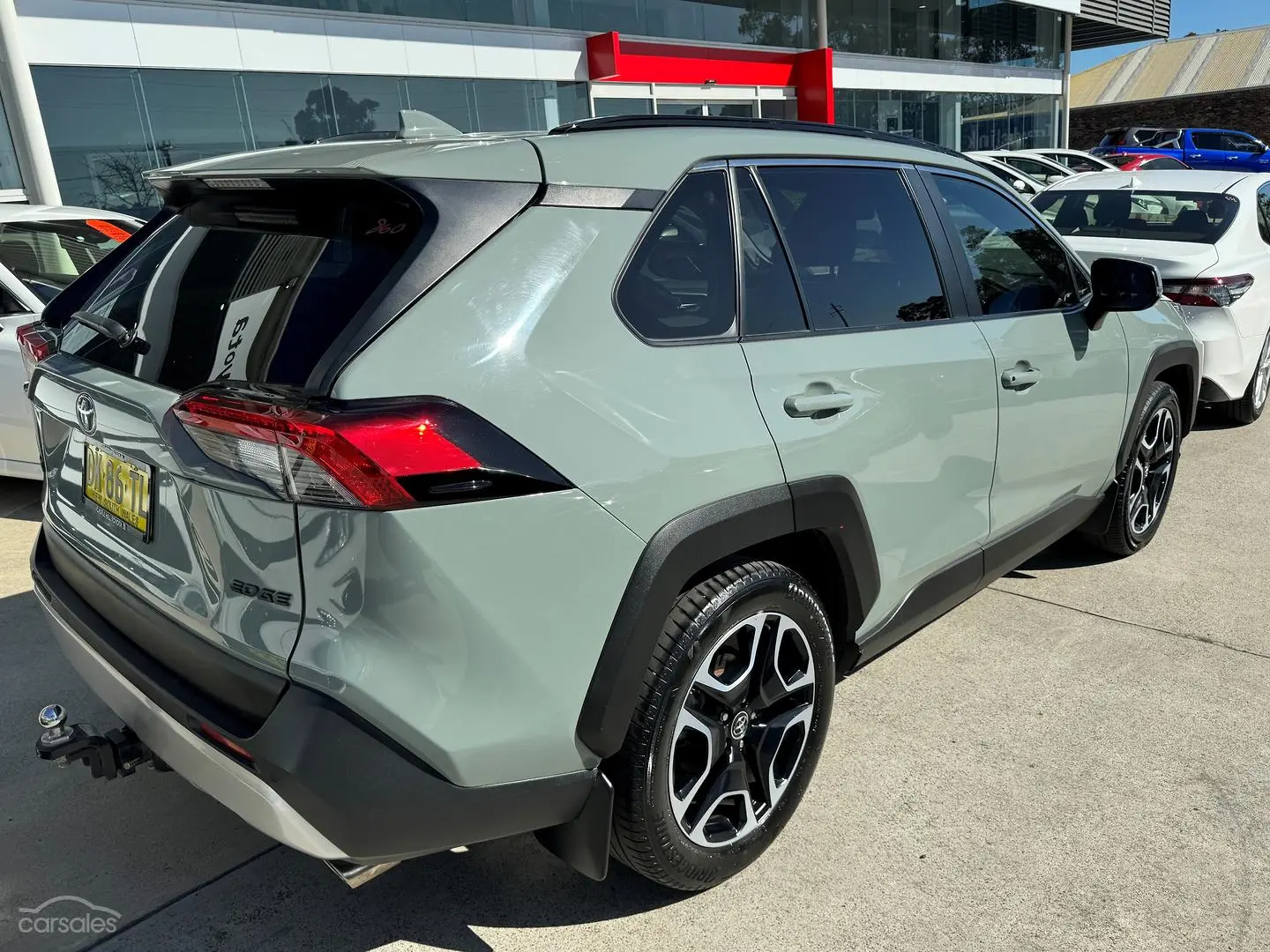 2019 Toyota RAV4 Image 2