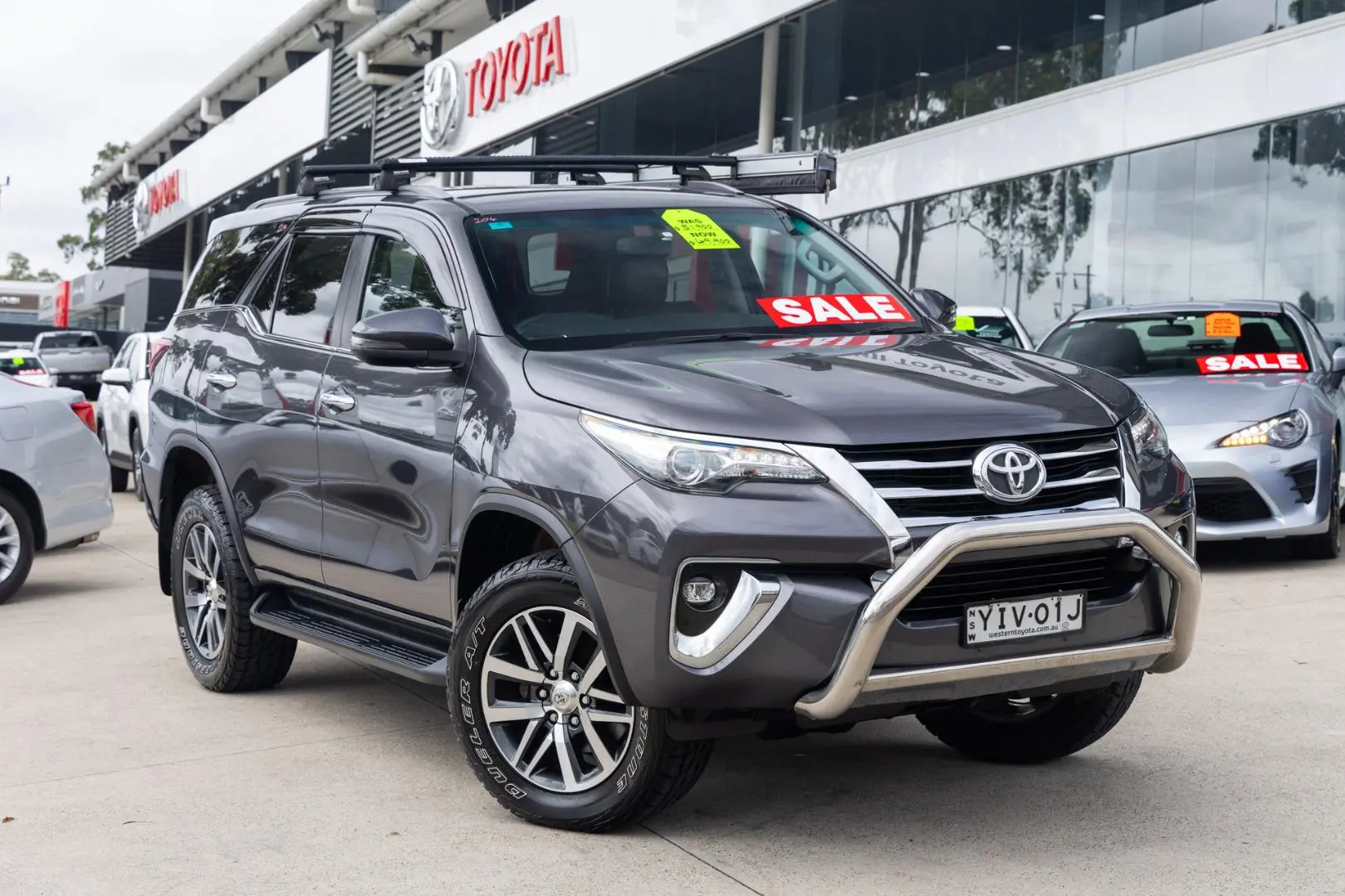 2018 Toyota Fortuner Gallery Image 1