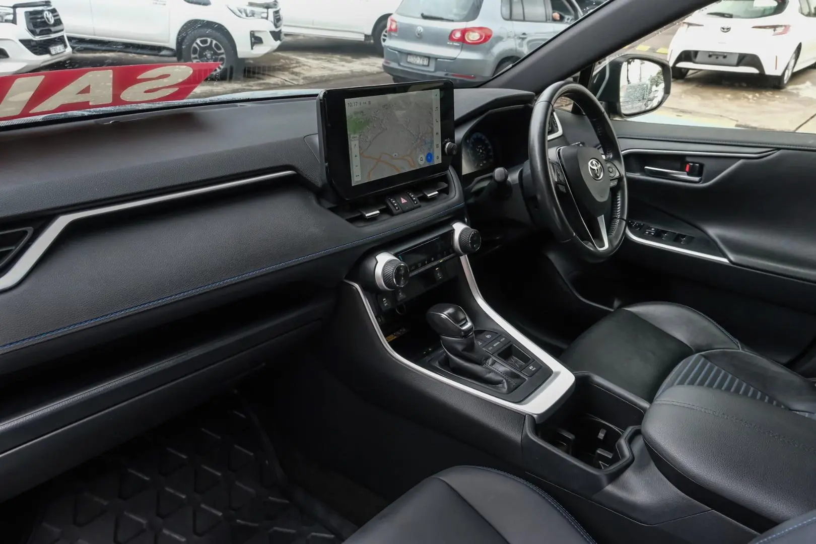 2023 Toyota RAV4 Gallery Image 8