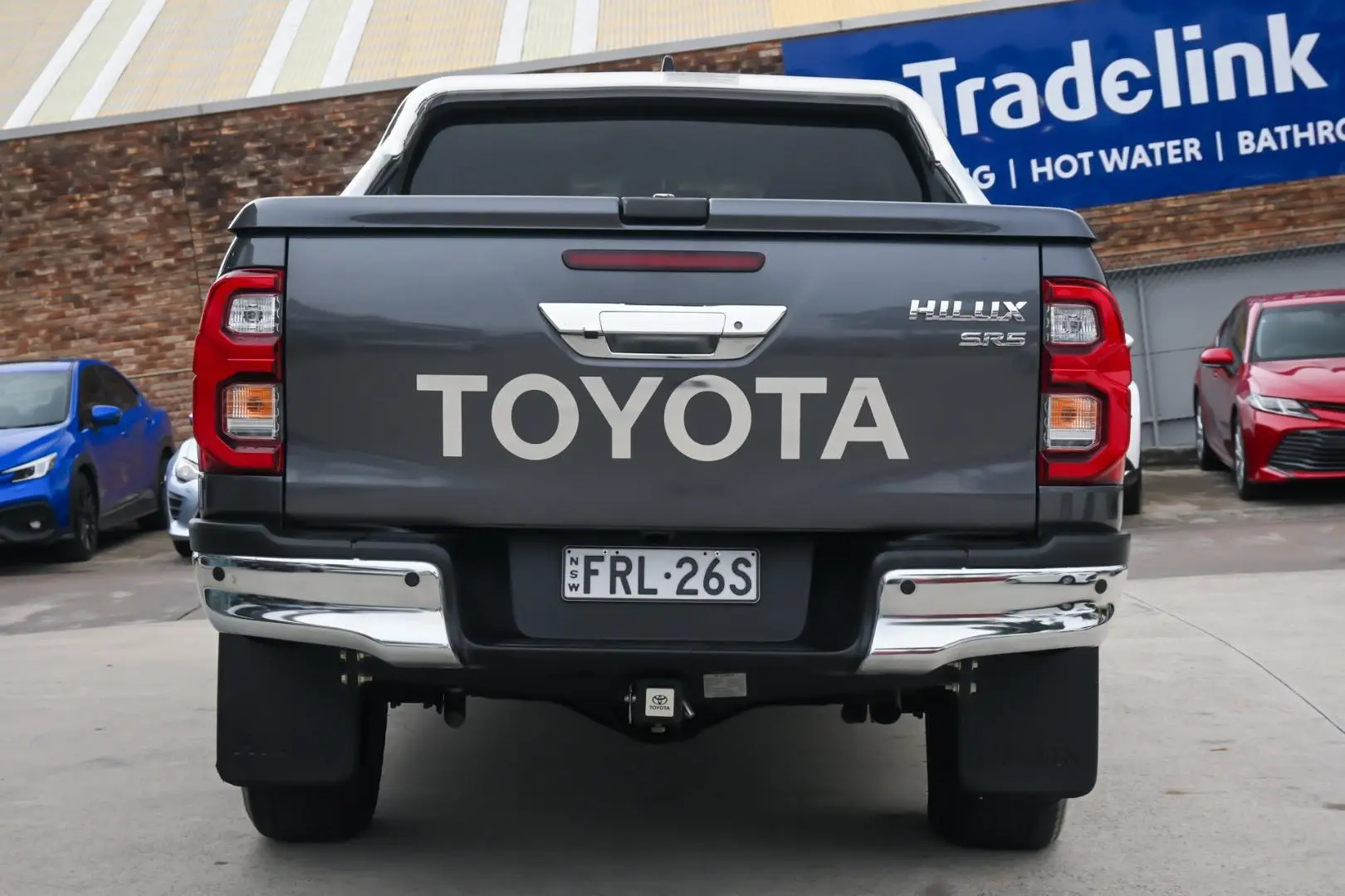 2022 Toyota Hilux Gallery Image 5