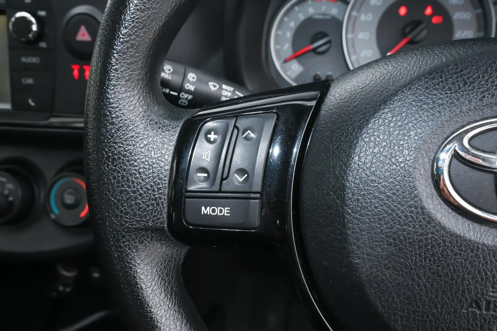 2019 Toyota Yaris Gallery Image 12