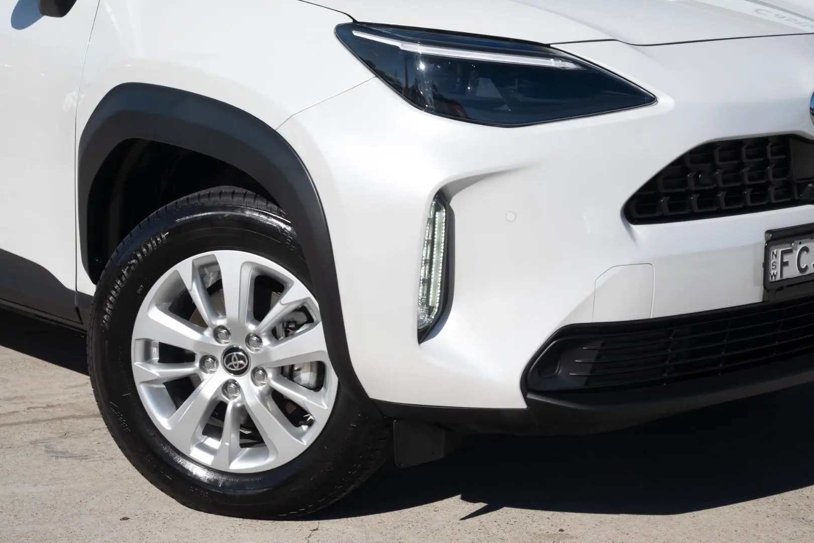 2023 Toyota Yaris Cross Gallery Image 6