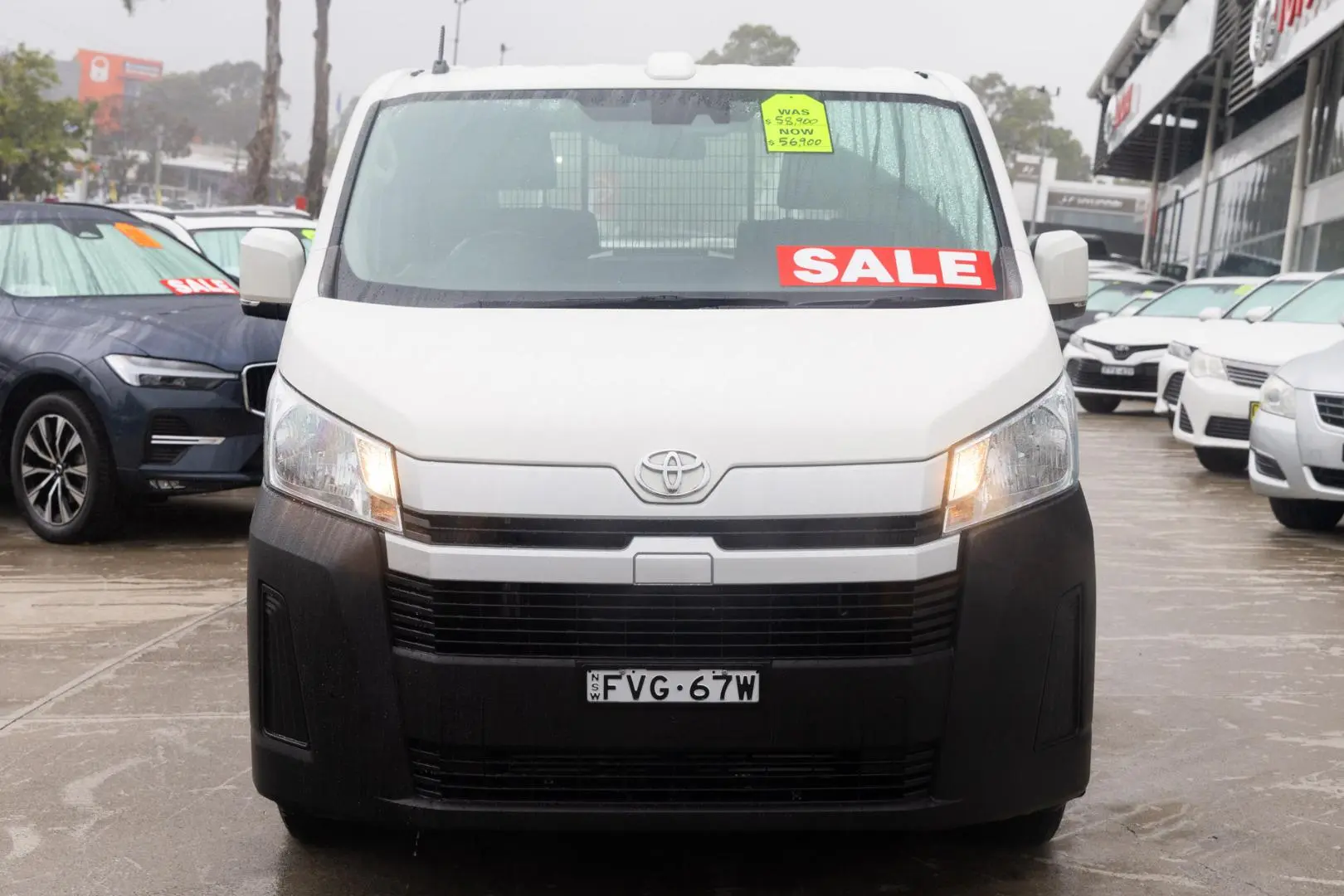 2023 Toyota Hiace Gallery Image 4