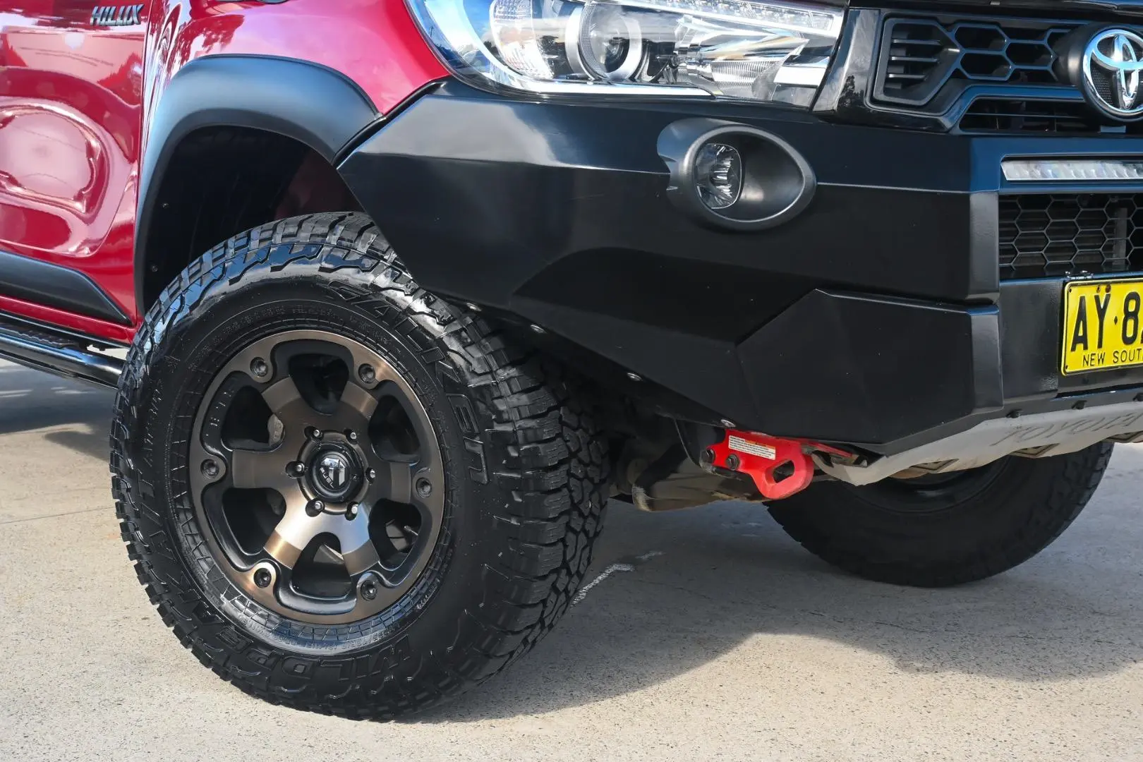 2018 Toyota Hilux Gallery Image 6