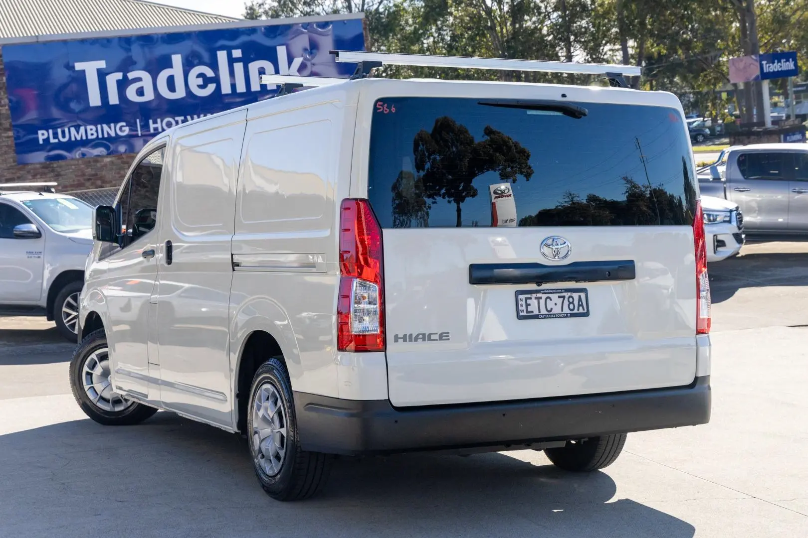 2022 Toyota Hiace Gallery Image 2