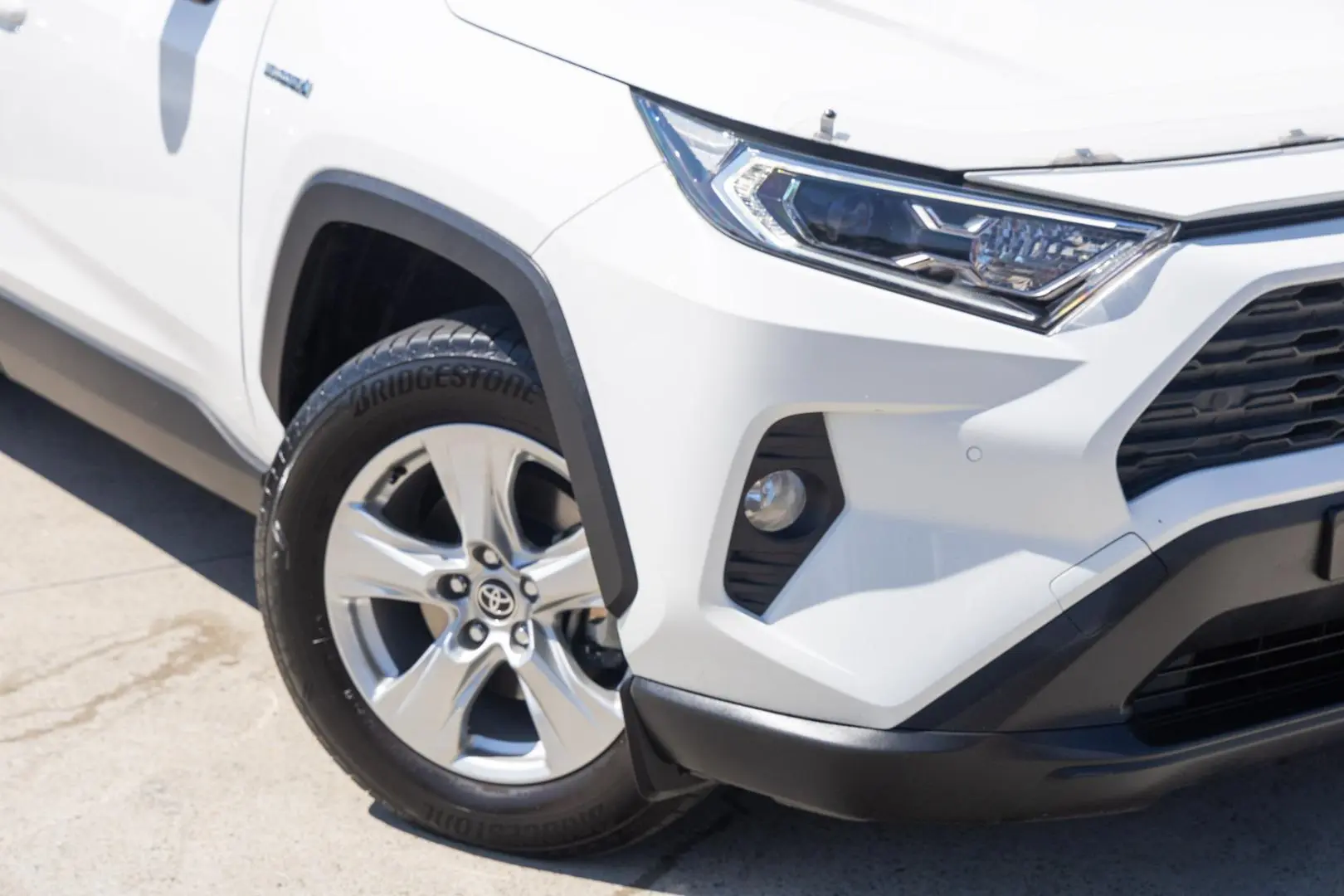 2021 Toyota RAV4 Gallery Image 6