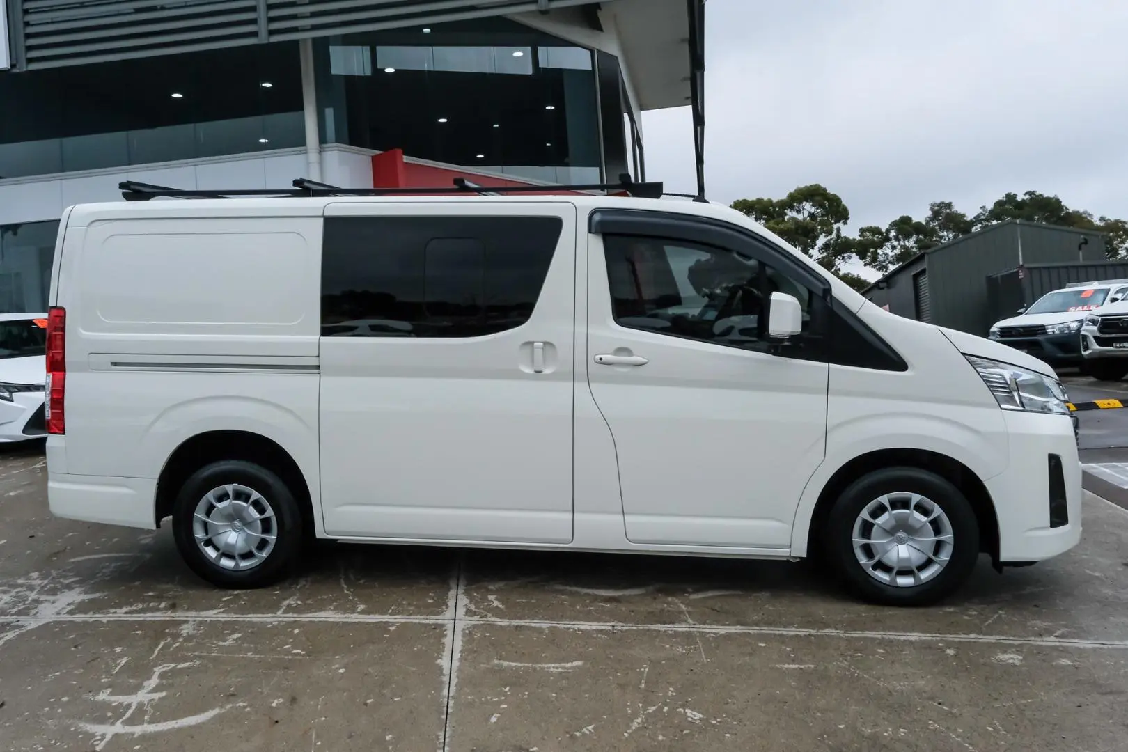 2023 Toyota Hiace Gallery Image 3