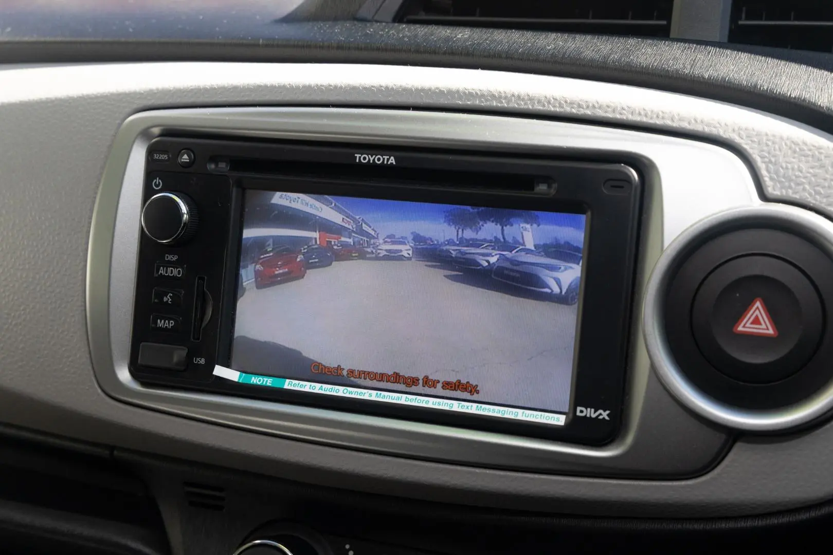 2012 Toyota Yaris Gallery Image 15