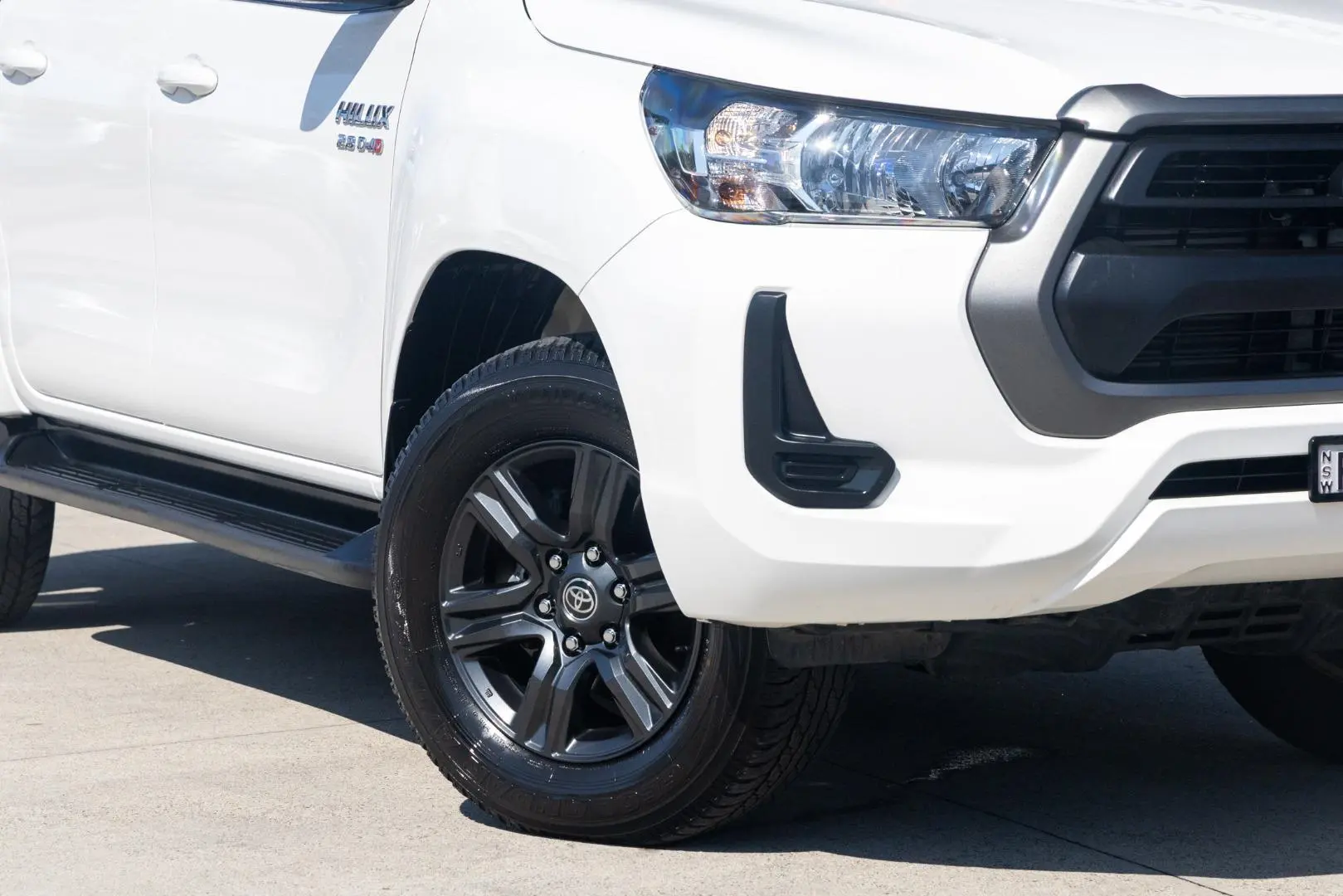 2024 Toyota Hilux Gallery Image 6