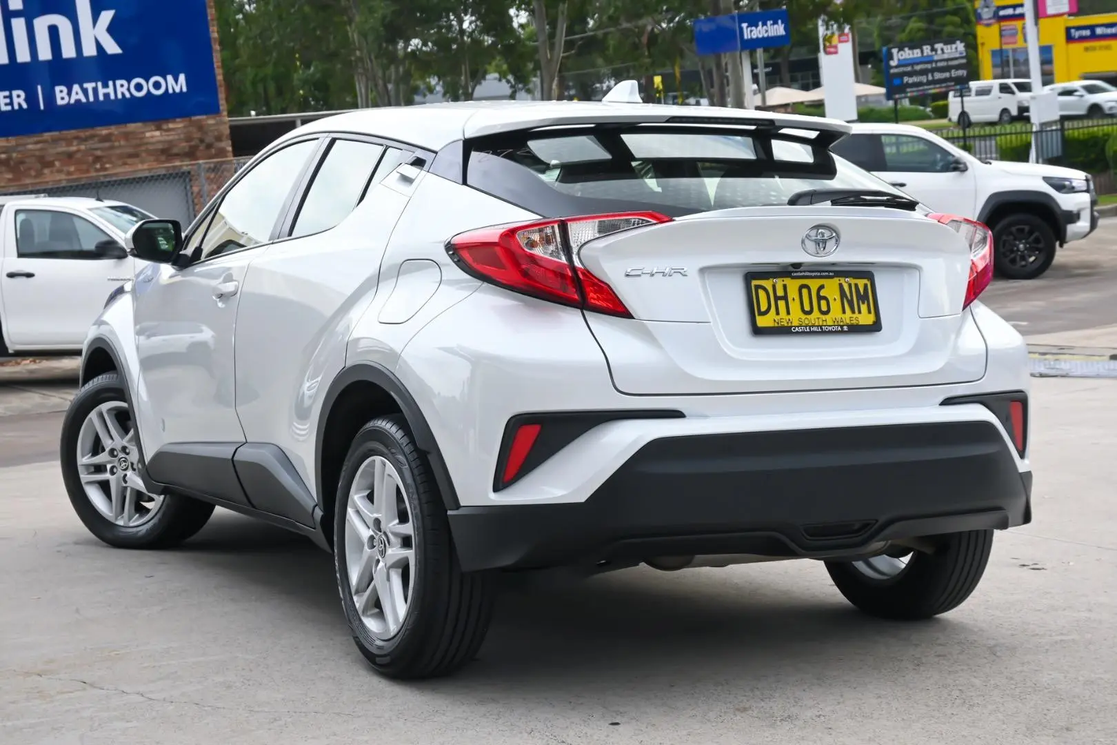 2023 Toyota C-HR Gallery Image 2