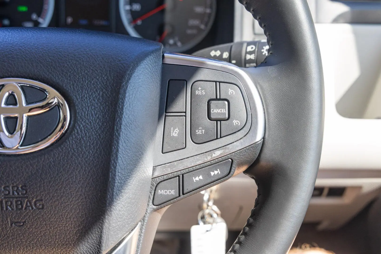 2024 Toyota Hiace Gallery Image 15