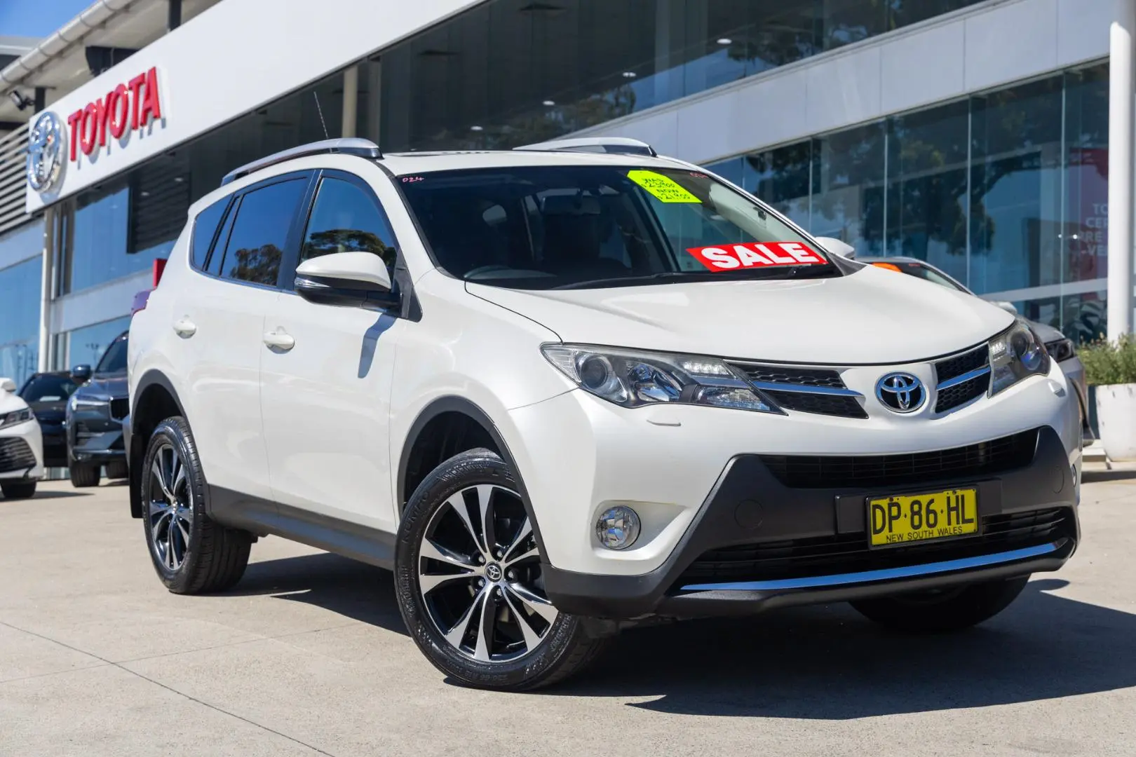 2014 Toyota RAV4 Gallery Image 1