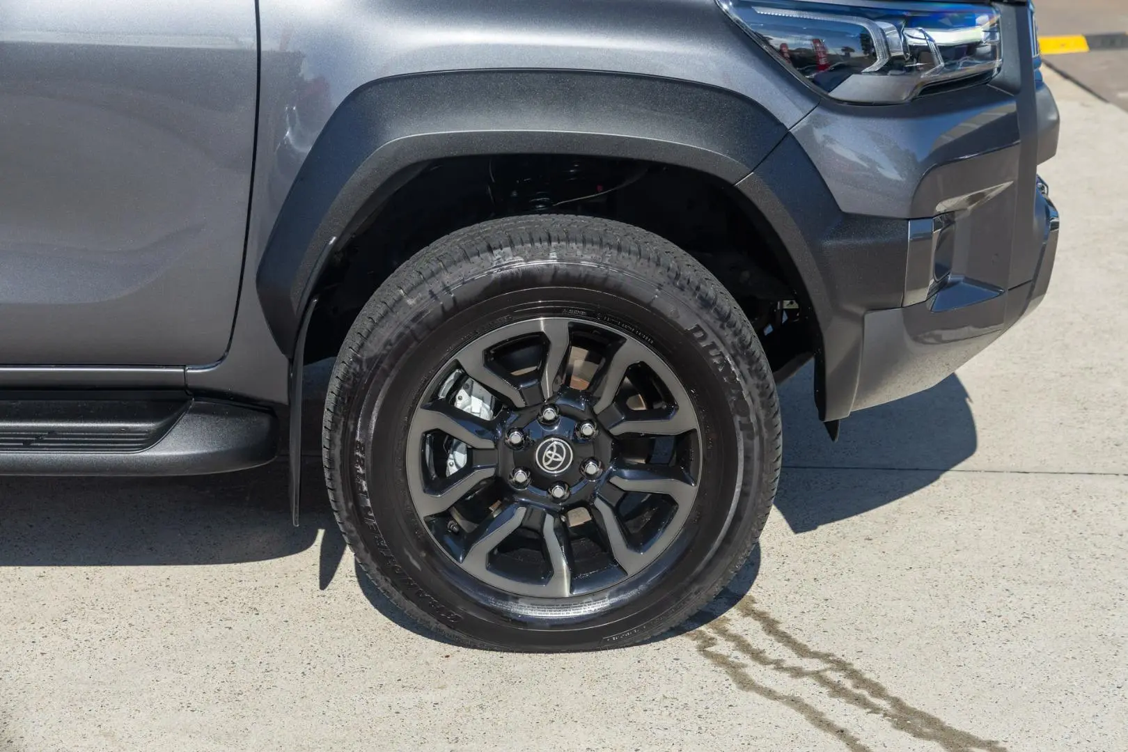 2025 Toyota Hilux Gallery Image 21