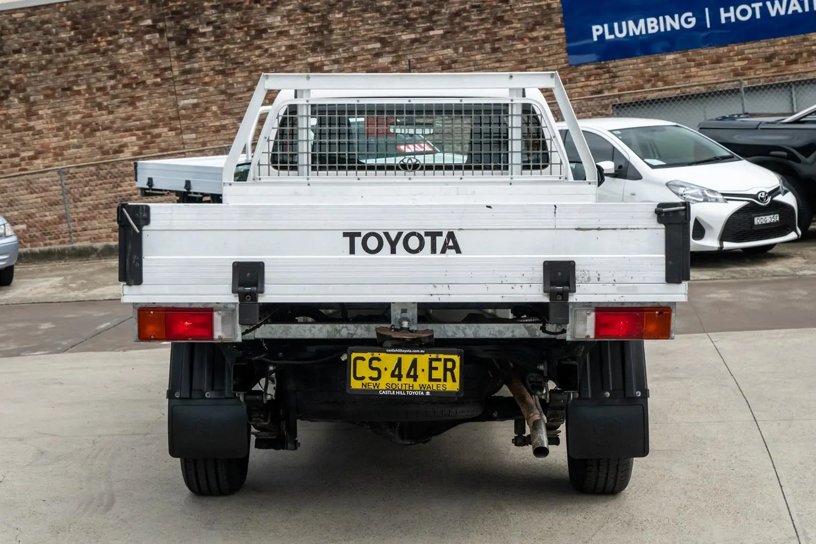 2018 Toyota Hilux Gallery Image 5