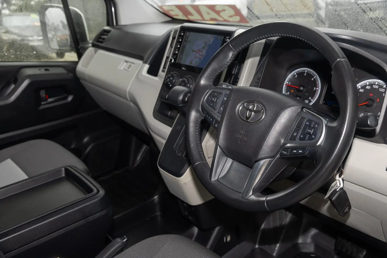 2023 Toyota Hiace Gallery Image 7