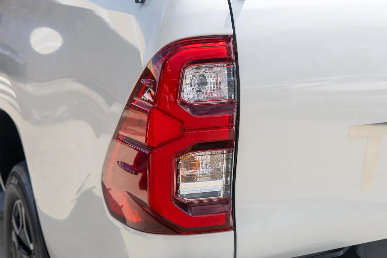 2022 Toyota Hilux Gallery Image 20