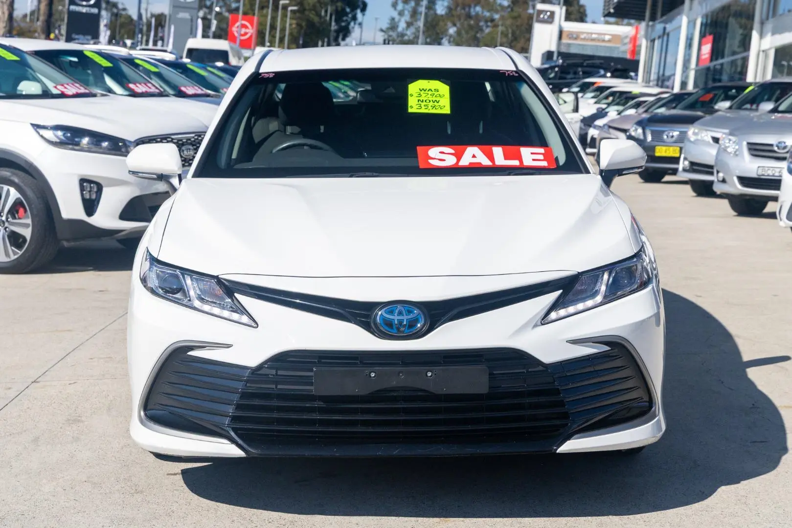 2022 Toyota Camry Gallery Image 4