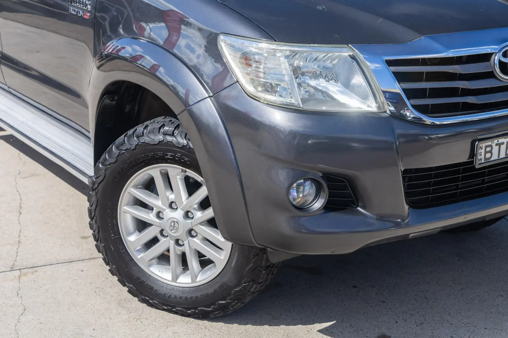 2014 Toyota Hilux Gallery Image 6